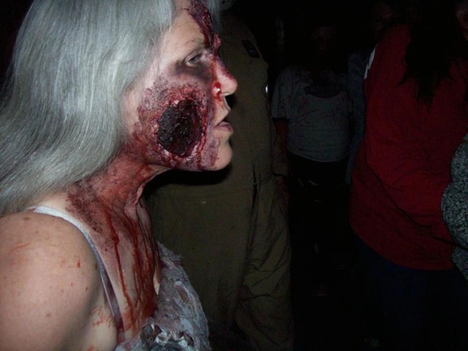 Haunted Hotel performer